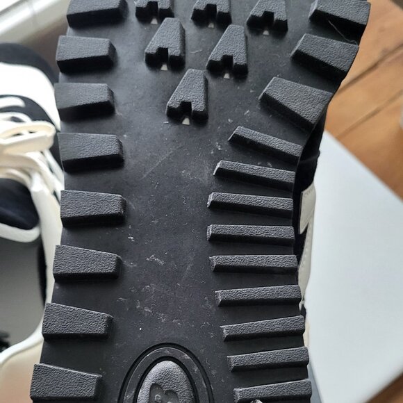 New Balance 574 Legacy Black/Angora 574LGRA - Picture 8 of 8